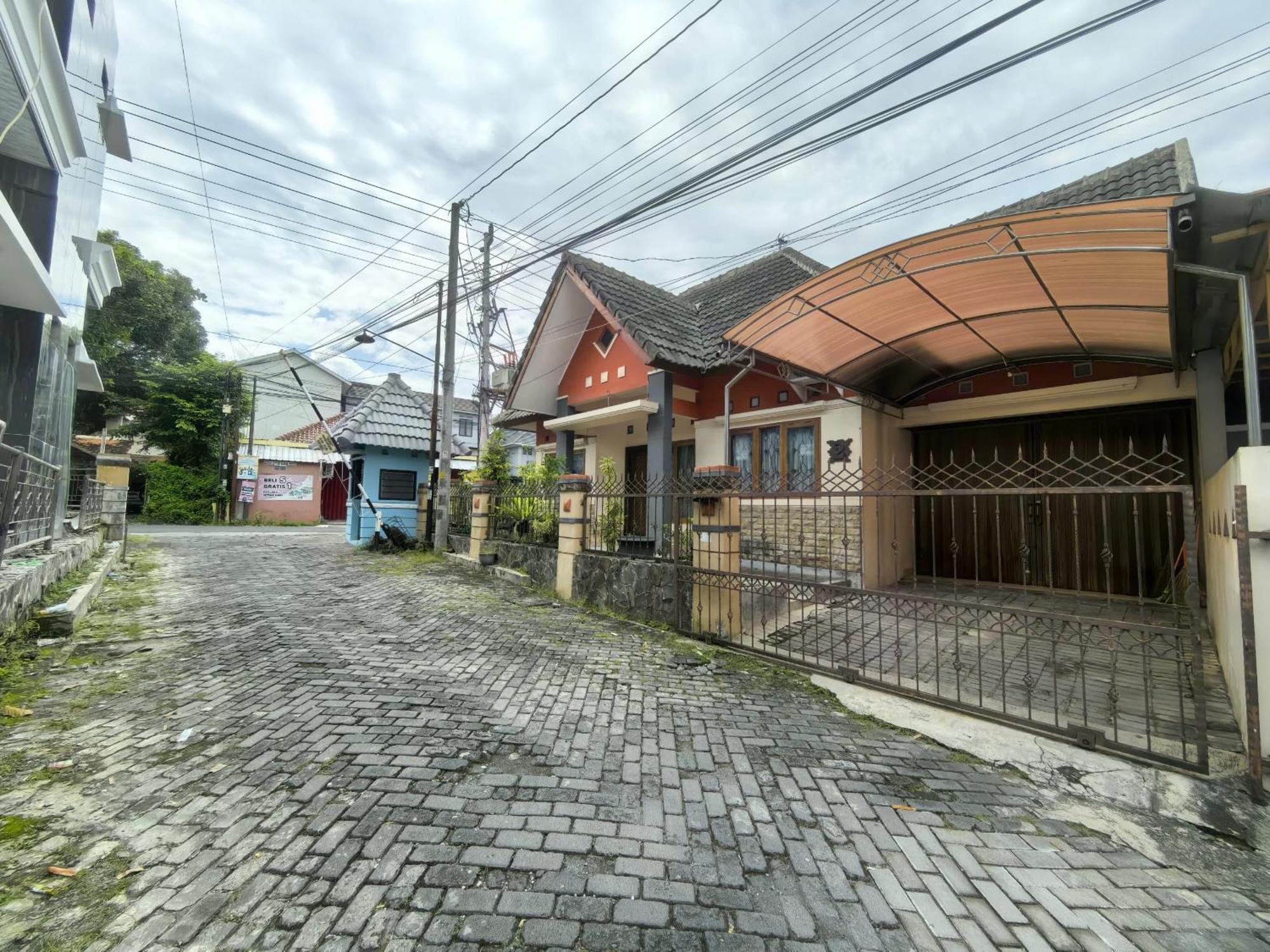 Mutiara Babarsari Homestay Jogja Yogyakarta Extérieur photo
